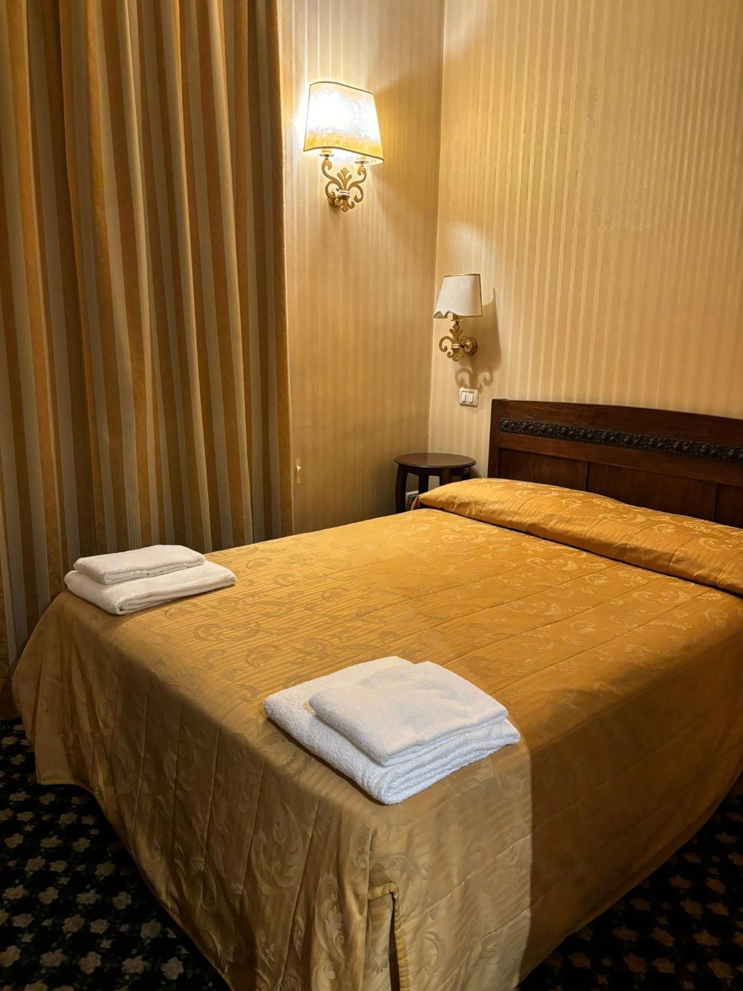 Hotel Ristorante Ca' Nova Venetië Buitenkant foto