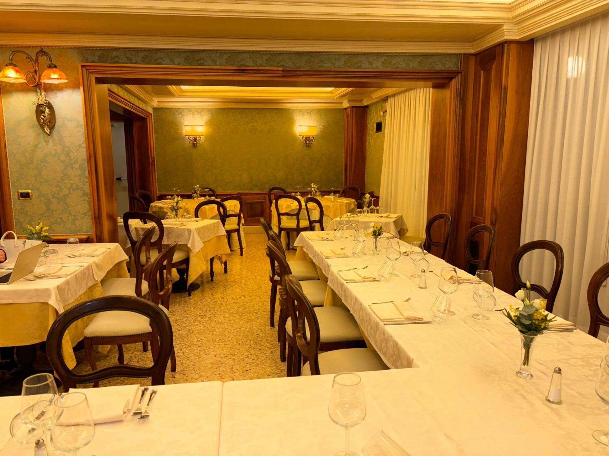 Hotel Ristorante Ca' Nova Venetië Buitenkant foto