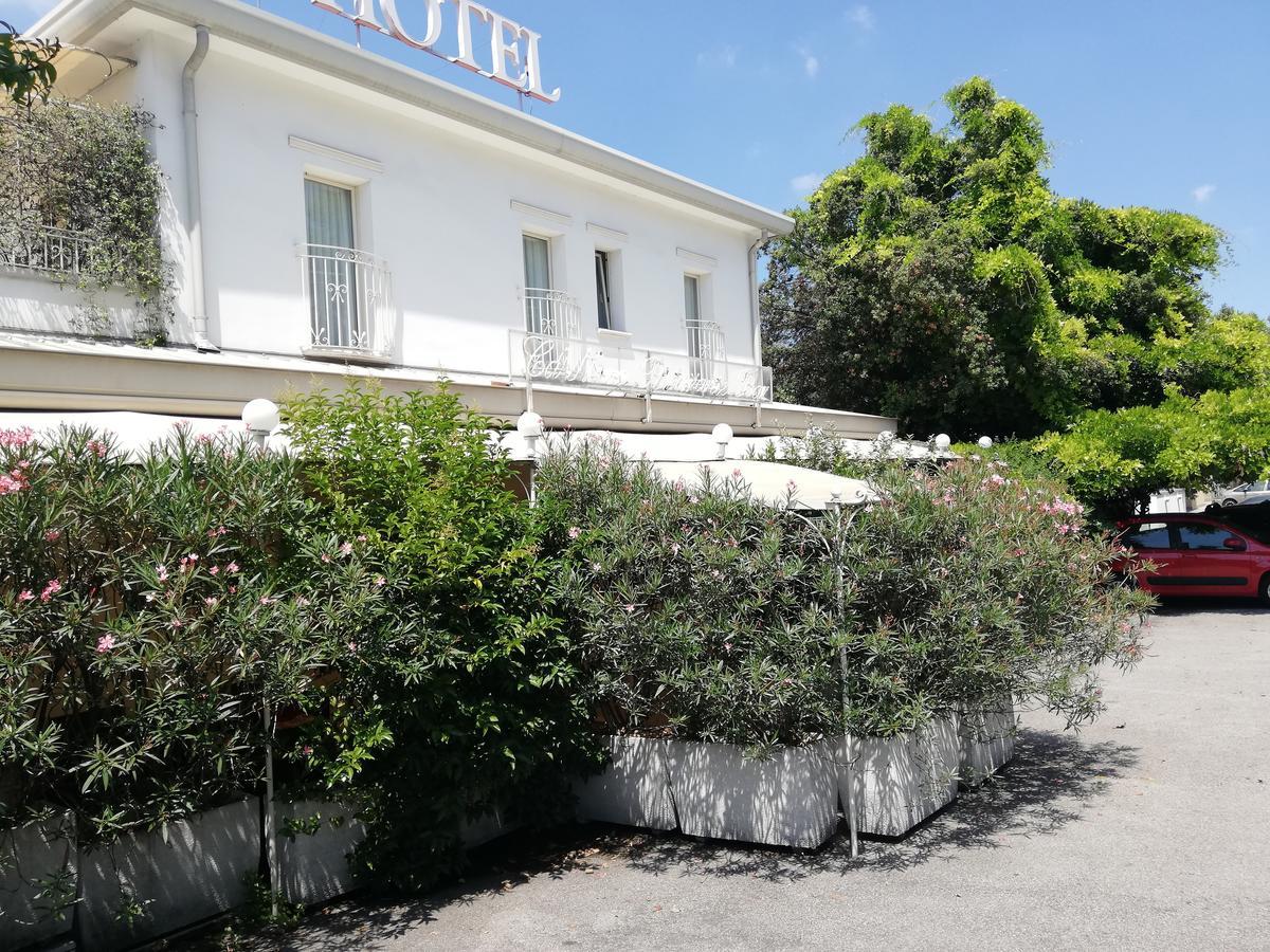 Hotel Ristorante Ca' Nova Venetië Buitenkant foto